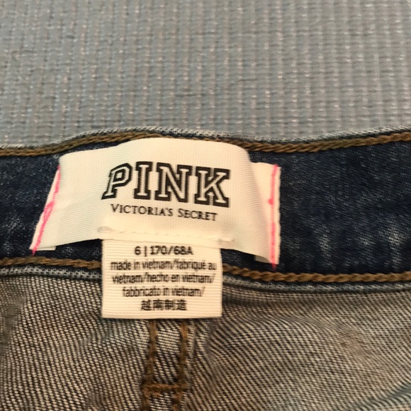 SOLD Victoria’s Secret Pink Hi-Rise Cutoff Denim Shorts - Picture 2 of 4
